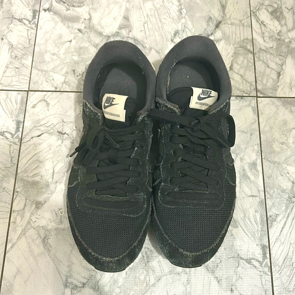 Nike Internationalist Shoe Womens 7 Bl Suede Low Top Lace Up Athletic Sneakers
